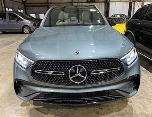 สภาพดีเยี่ยม รถมือสอง Mercedes-Benz GLC ปี 2025 - Product Image 1