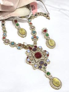 Conjunto de Collar y Aretes de Diseño Clásico, de Alta Calidad, en Latón Chapado en Oro con Circonitas, para Fiestas, Compromisos, Bodas, Estilo Moderno - Product Image 4