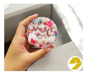 Nouveau miroir en coquillage du Vietnam, fait à la main avec un mélange de coquillages naturels, design de miroir décoratif en coquillage magnifiquement poli - Product Image 2