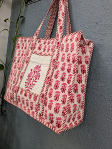 Bolsa de Viaje Grande Acolchada de Lujo, Deportiva y Resistente, Hecha a Mano, con Cierre de Cremallera, Diseño Floral, Estampado en Bloques, Personalizada - Product Image 4