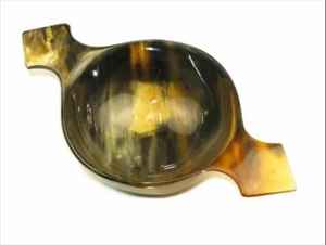 Cuenco elegante ecológico hecho de cuerno de vaca reciclado Cuenco de cuerno inspirado en el arte tribal para un estilo de estante decorativo a bajo precio - Product Image 4