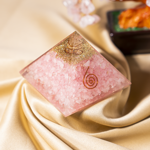 Pyramide d'Orgone en Quartz Rose la plus vendue en gros avec pointe de cristal pour la méditation et la décoration - Product Image 3