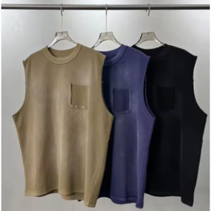 เสื้อกล้ามผู้ชายคุณภาพสูง ระบายอากาศได้ดี สไตล์สตรีทแฟชั่น ทรงเรโทร ตัดสั้น ทรงหลวม ไม่รัดรูป แขนกุด ผ้าฝ้าย 100% ซักนุ่มพิเศษ - Product Image 1