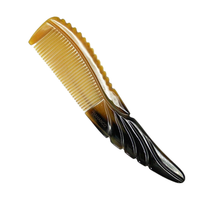 100% hecho a mano cuerno de búfalo peine cuerno antiestático pulido técnica amor estilo cuerno de búfalo peine precios baratos - Product Image 4