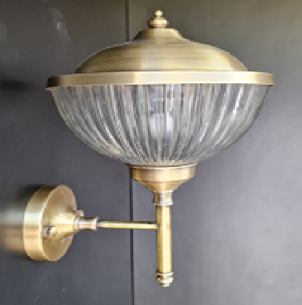 Decorative Lamp Customized European Style Trending Round Shape Gold Polished Metal Glass  Structure Table Lamp for Home Decor