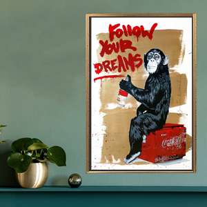 Impresión en Lienzo: Graffiti de Mono de Banksy - Decoración Moderna para Pared, Lienzo con Marco Dorado - Product Image 1