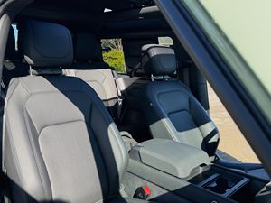 LAND ROVER DEFENDER 90 2023 USADO, Volante a la Izquierda/Derecha - Product Image 6