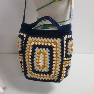 Ventes Flash : Sac bandoulière en crochet fait main, style fermeture éclair, nouvelle collection 2025, vente en gros directe usine - Product Image 4