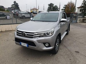 Para Toyota Hilux 2018 GCC Usado AWD con neumáticos R20 Asientos de cuero ACC Control de crucero Euro6 Emisión - Product Image 3