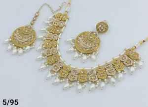 Nuevo diseño forma ovalada elegante chapado en oro tradicional gota Kundan tachonado gargantilla collar pendiente Mangtika conjunto y conjunto de joyería chica - Product Image 6