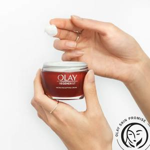 <b>Olay</b> <b>Regenerist</b> <b>Micro</b>-<b>Sculpting</b> <b>Cream</b>, <b>Face</b> <b>Moisturizer</b> for All Skin Types, 1.7 oz - Product Image 4