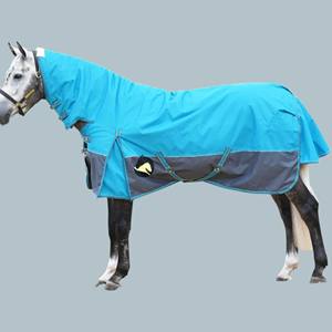 Couverture d'hiver premium pour cheval en polycoton 600 deniers imperméable avec cache-cou amovible, respirante, résistante aux déchirures et coupe-vent - Product Image 1