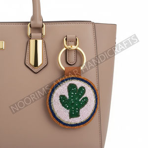 Porte-clés personnalisé en perles en gros, porte-clés fait main en perles de rocaille colorées pour breloques de sac, cadeaux pour enfants, directement de l'usine - Product Image 2