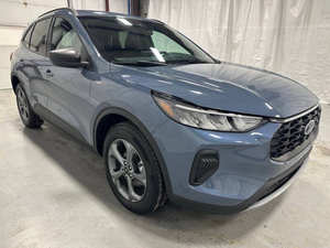 TOP CONDITION USED 2025 Ford Escape - Product Image 2