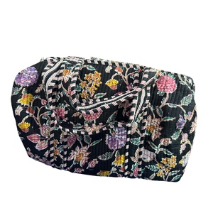 2025 nouveau lancement perlé matelassé sac femmes mode décontracté sac à main sac à main disponible à un prix abordable pour l'exportation - Product Image 1