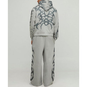 Conjunto de chándal informal holgado para hombre, Sudadera con capucha ligera de gran tamaño para hombre y pantalones de chándal holgados acampanados - Product Image 2