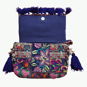 Pochette brodée motif floral avec doublure en satin, fermeture éclair faite main, style féminin tendance, dotée de chaînes et de sangles - Product Image 6