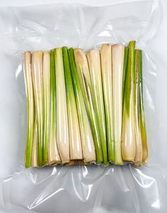 Hierba de Limón Congelada PREMIUM, Rebanadas Naturales IQF, Tallos Picados y Cortados para Sazonar Alimentos, Procesamiento y Exportación // Sra. Lily Ngo - Product Image 1