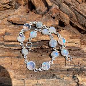 Bracelet en pierre de lune arc-en-ciel en argent sterling 925, pierre de naissance de juin, fait main, bijou unique et tendance, cadeau pour femmes et hommes - Product Image 1