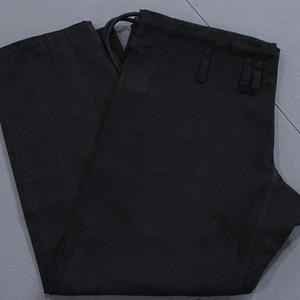 ชุดยูโด/บราซิลเลียนยิวยิตสู (BJJ) คุณภาพพรีเมียม ขนาดสั่งตัดได้ ระบายอากาศ แห้งเร็ว ผลิตจากผ้าโพลีเอสเตอร์ผสมคอตตอน พร้อมโลโก้ด้านหน้า - Product Image 6