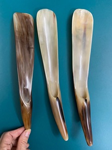 Elegante Zapatero Negro con Mango Pulido y Elegante, Cómodo y Práctico para Hombres y Mujeres, Uso en el Hogar y la Oficina, de la India - Product Image 2