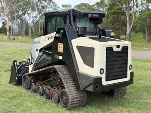 <b>Used</b> 2012 TEREX PT100G Skid Steer Loader Attachment <b>Pallet</b> Fork Pump Motor Yanmar Engine Gearbox High Efficiency 4-Year Warranty - Product Image 6