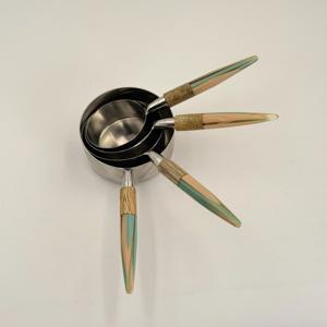 Nueva Taza Medidora de Acero Inoxidable Resistente al Calor y Ecológica, con Mango de Resina y Acabado Espejo, Capacidad de 100 ml, para Cocina, Hogar y Hotel - Product Image 3