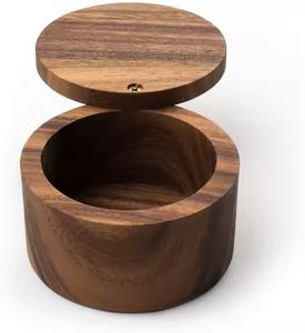 Juego de caja de azúcar de tamaño pequeño y redondo de último diseño, utensilios de cocina hechos a mano, juego de sal de madera de mesa de Crescent Crafts - Product Image 1