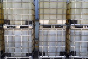 En stock : Réservoirs IBC de 1000 L |   Prix de gros sur les nouveaux IBCs en PP blanc pour le stockage et le transport sécurisés des liquides. - Product Image 6