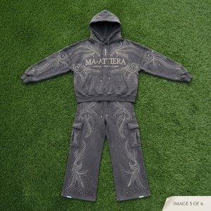 Conjunto de Sudadera con Capucha y Pantalones Cargo con Pedrería Negra para Mujer, Estilo Urbano Oversize, Venta al por Mayor OEM - Product Image 5