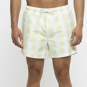 Pantalones cortos de poliéster 100% lisos con sublimación de nuevo diseño, pantalones cortos de hombre de malla con logotipo personalizado de baloncesto en blanco para gimnasio - Product Image 1