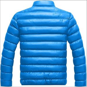 Nueva Chaqueta Acolchada de Lona Negra para Hombre con Cuello Alto y Logotipo Frontal, Diseño Sólido - Venta al Por Mayor OEM - Product Image 4