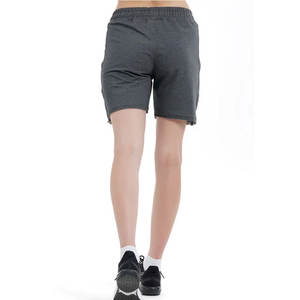 Short de golf décontracté en coton polyester pour femme, couleur unie, évacuation de l'humidité à séchage rapide, logo personnalisé, livraison rapide - Product Image 2