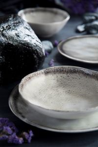 Set di 6 Ciotole in Ceramica Rotonde Irregolari Afrodite Excelsa con Smalto Reattivo, Design Wabi Sabi, Decorazione Digitale Lucida in Rilievo - Product Image 3