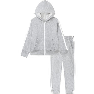 Venta al por mayor chándales de mujer con logotipo personalizado ropa de calle de invierno informal con calidad superior chándales de mujer de moda al aire libre con capucha - Product Image 6