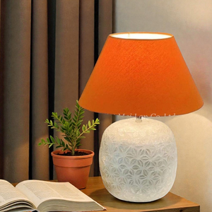 Lampe de table artisanale en nacre, incrustation de coquillages, éclairage pour la décoration de maison de luxe - Product Image 2