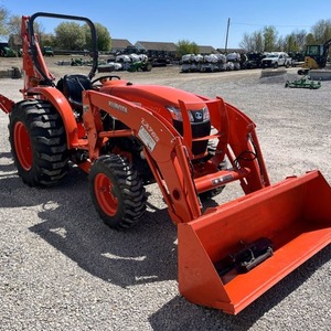 Tractor Compacto Hidrostático Kubota L4701 HST de 47HP y 4WD para Agricultura, Jardinería y Trabajos de Carga, Listo para la Venta - Product Image 1