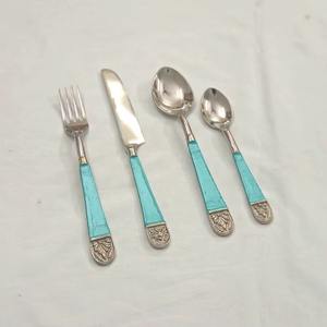 Juego de 5 cubiertos de acero inoxidable, cuchara, cuchillo, tenedor, Apto para lavavajillas, perfecto para utensilios de cocina, uso de mesa, manijas de diseño clásico - Product Image 6