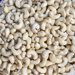 Noix de cajou crues de haute qualité W180 W240 W320 Lwp Ws Sk Noix de cajou Emballage personnalisé Santigo - Product Image 1