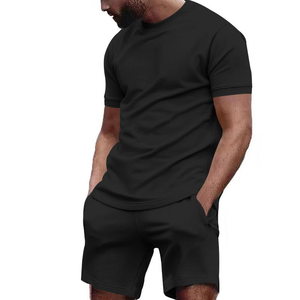2024 nuevo diseño logotipo personalizado ropa de calle para hombre Conjunto de jogging manga corta Color sólido 2 piezas pantalones cortos chándal Conjunto de camiseta para hombre - Product Image 3