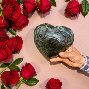 Prix d'usine, bols en cristal de labradorite naturelle en forme de cœur, pierre de guérison énergétique, décoration d'intérieur, figurine Feng Shui, cadeau - Product Image 4