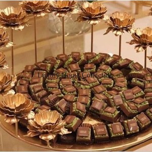 Gold Color <b>Large</b> Shape Metal Durable Dinnerware and Dessert Serving <b>Bowl</b> and Platters Shiny Look Villa and Hotel Serving <b>Bowls</b> - Product Image 3