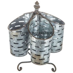 Galvanized Latest Design <b>Large</b> Size <b>Planter</b> Best Quality Customized Size Galvanized Plant Pot for Outdoor and Indoor Use - Product Image 3