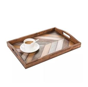 Plateau de service rustique blanchi à la chaux avec élégance fermière et utilisation pratique pour les repas décontractés ou la mise en scène à la maison - Product Image 2