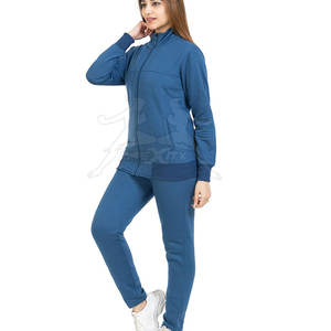 Survêtement de sport confortable pour femme, texture douce et sensation légère, idéal pour le quotidien - Product Image 4
