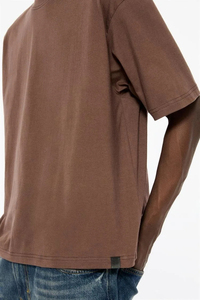 Nouvelle mode pour hommes 100% coton Boxy recadrée t-shirt Patch conceptions lâches surdimensionné uni décontracté tricoté t-shirt - Product Image 5