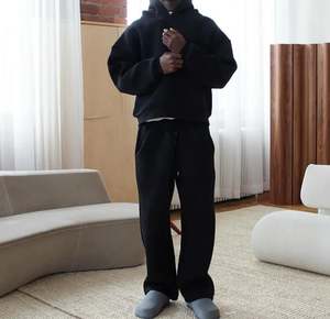 Ensemble Survêtement Personnalisé à Épaules Gouttes pour Hommes Surdimensionné Baggy Jogging Blanc Sweat à Capuche Lourd et Pantalon de Survêtement - Product Image 4