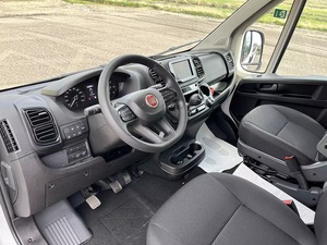 Minibús Fiat Ducato XL4H2 4x2 Diésel Automático, Nuevo/Usado, Volante a la Izquierda, con 11-20 Asientos, Emisión EURO 5 - Product Image 3