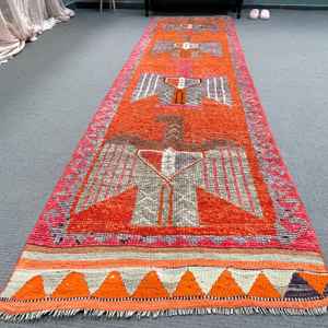 Alfombra Turca Vintage de Lana 3.1x11.8 pies (93x361 cm) Diseño de Parches Naranja con Base de Látex - Product Image 1