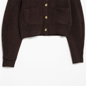 Suéter de Mujer con Cuello en V, 100% Algodón, Diseño de Punto Liso, Color y Talla Personalizables al por Mayor, Transpirable, con Logotipo Frontal, para Invierno - Product Image 6